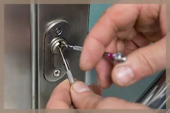 Albuquerque Lock Master Albuquerque, NM 505-634-5215 Albuquerque Lock Master Albuquerque, NM 505-634-5215 - zip